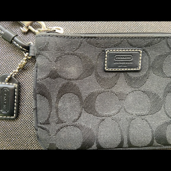 Coach Corner Zip Wristlet - Picture 4 of 9